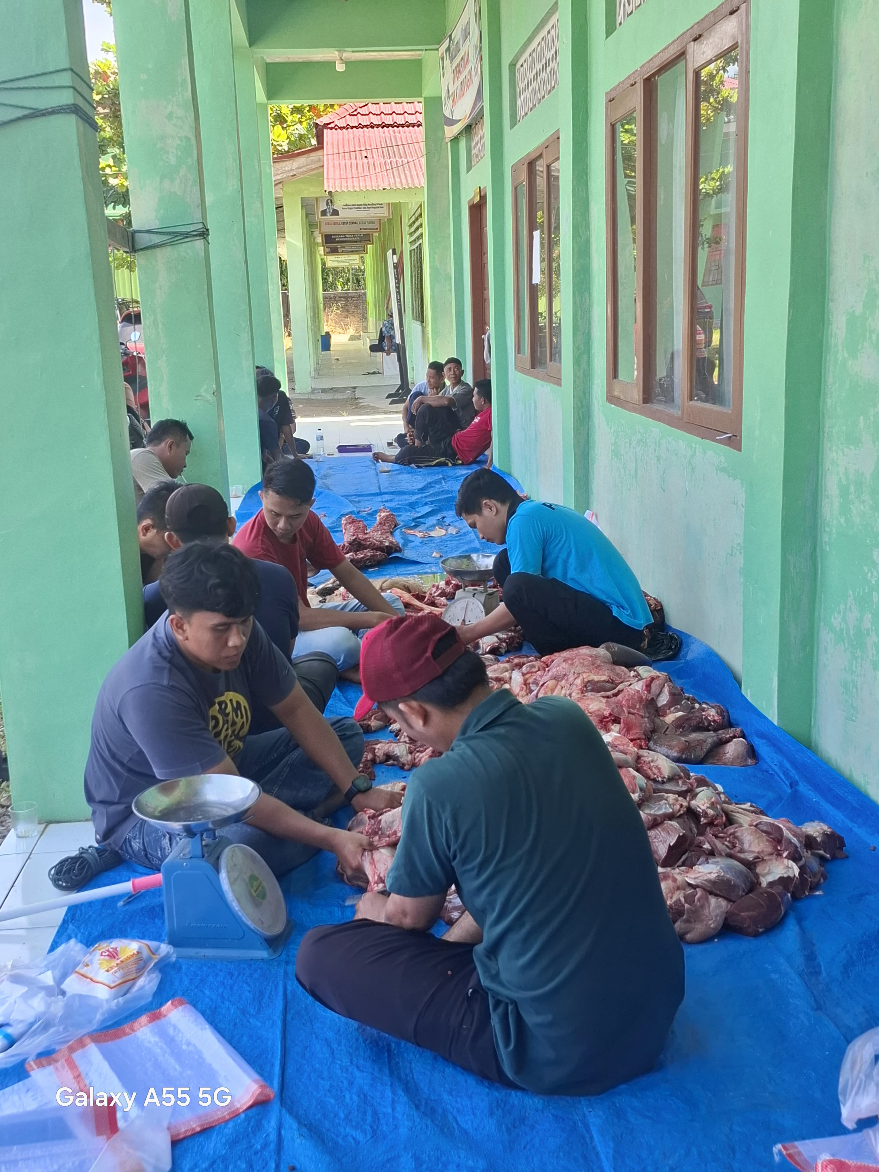 Kegiatan Qurban SMKN 1 Lubuk Basung Berlangsung Sukses dan Lancar